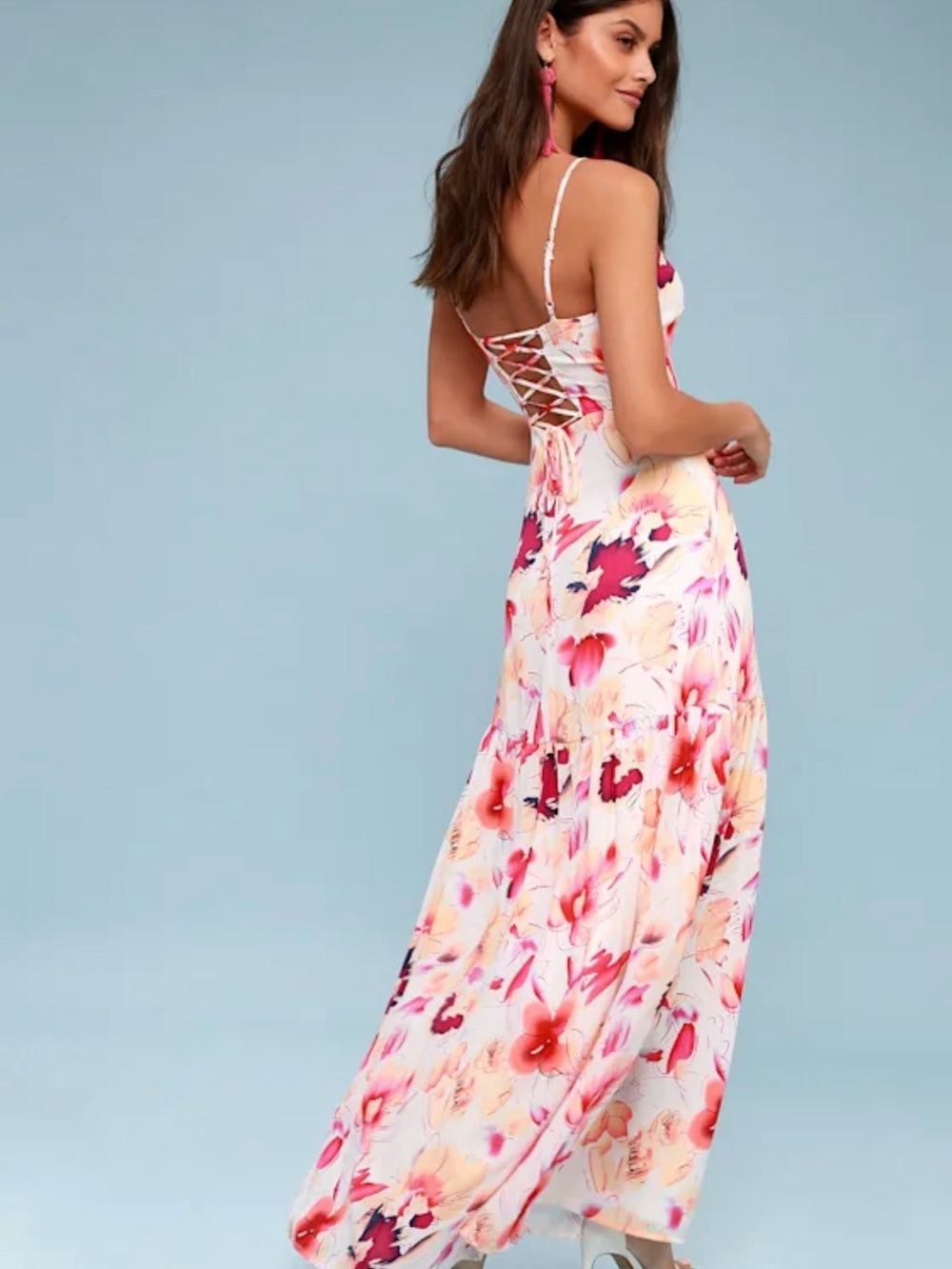 Lulus Whimsical Watercolors White Floral
Print Lace-Up Maxi Dress